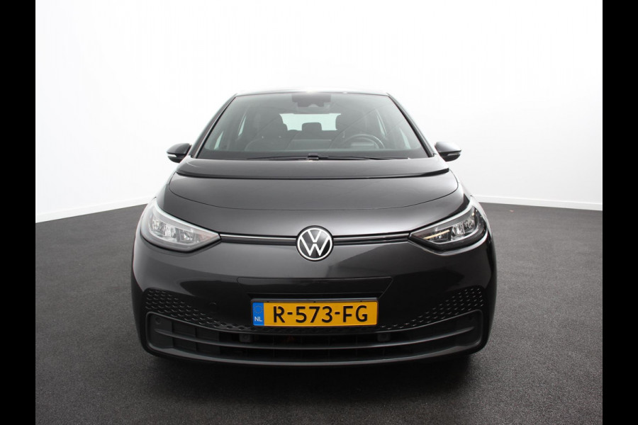 Volkswagen ID.3 Pro 58 kWh SOH 90% 18"Lichtmetalen Velgen Navigatie Parkeer sensoren Adaptive Cruise Control Climate Control