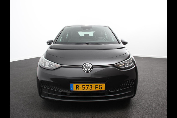 Volkswagen ID.3 Pro 58 kWh SOH 90% 18"Lichtmetalen Velgen Navigatie Parkeer sensoren Adaptive Cruise Control Climate Control
