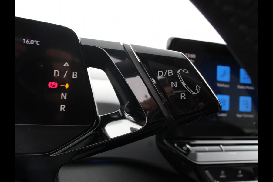 Volkswagen ID.3 Pro 58 kWh SOH 90% 18"Lichtmetalen Velgen Navigatie Parkeer sensoren Adaptive Cruise Control Climate Control