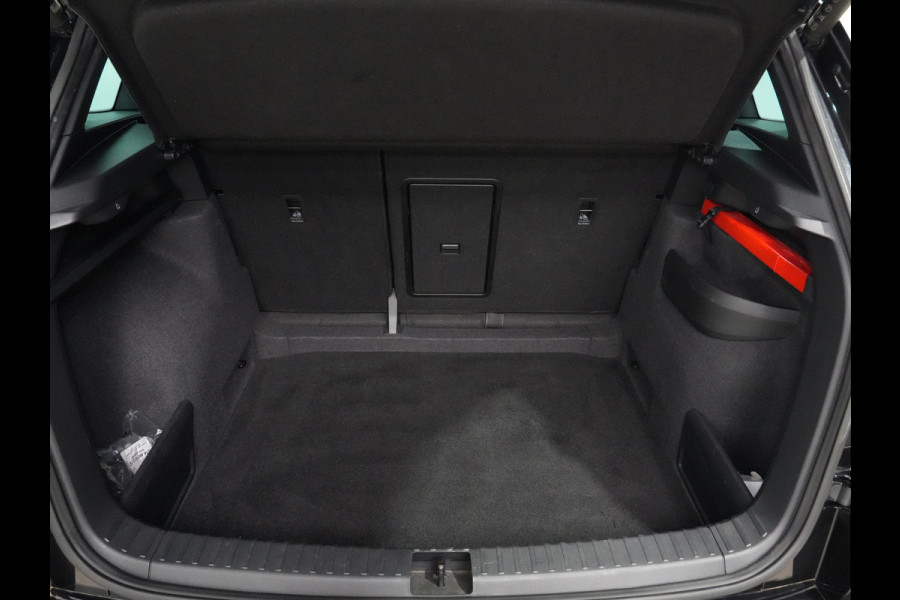 Škoda Karoq 1.5 TSI DSG ACT Sportline Business | Matrix-LED | Camera | Stoel/Stuurverw. | Navi