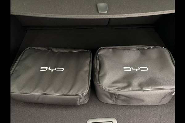 BYD SEAL U 1.5 DM-i FWD Boost PHEV 218PK, *GEEN AFLEVERKOSTEN*, Pano/Dak, Head/Up Adapt.Cruise/Control, 360-Camera, 2026 NEW, BTW!