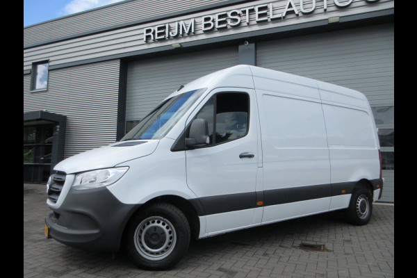 Mercedes-Benz Sprinter 215 CDI L2H2 Airco, Camera, Navigatie ,Trekhaak ,3-Zits.