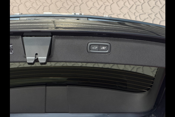 Volvo XC90 2.0 T8 456 PK 12/25 Bowers & Wilkins LUCHTVERING ALCANTARA.HEMEL 12/25 AWD 7P ULTRA DARK SCHUIFDAK 21''LMV STOEL/STUUR.VERW PANORAMA STANDKACHEL HEADUP ✅Top Auto's Wijchen✅ 170 Nieuwe en bijna nieuwe Auto's met : Benzine /  PHEV / Plug in hybrid / Hybrid / Mild hybrid / HEV / Keuze uit Plus / /Ultra/ Bright / Dark / Black Edition /