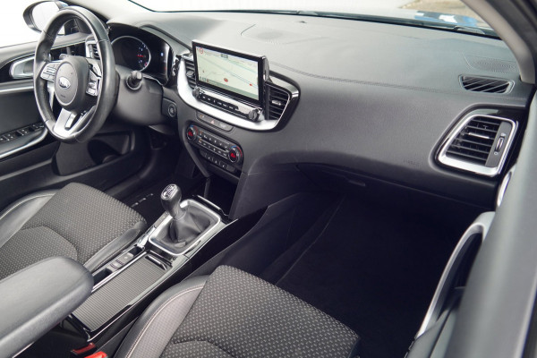 Kia Ceed 1.0 T-GDi DynamicPlusLine / 104dkm NAP / Navi / Stoelverw. / Stuurverw. / Camera / Keyless
