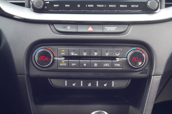 Kia Ceed 1.0 T-GDi DynamicPlusLine / 104dkm NAP / Navi / Stoelverw. / Stuurverw. / Camera / Keyless