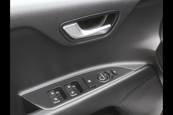 Kia Stonic 1.0 T-GDi MHEV DynamicPlusLine CLIMATE | CAMERA | CARPLAY | LED | LMV16 | NAVI | CRUISE | DAB | PDC