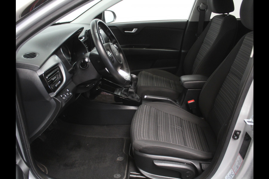 Kia Stonic 1.0 T-GDi MHEV DynamicPlusLine CLIMATE | CAMERA | CARPLAY | LED | LMV16 | NAVI | CRUISE | DAB | PDC