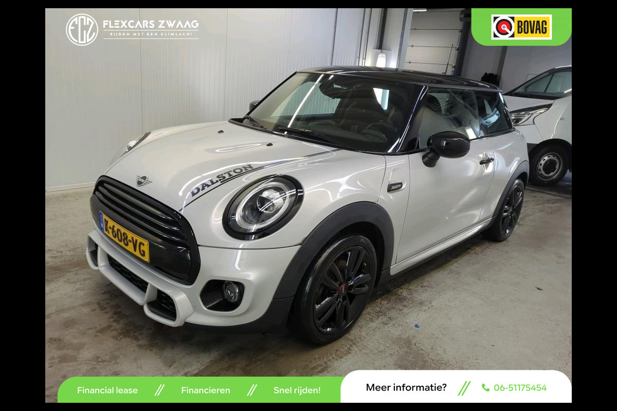 MINI Mini 1.5 Cooper Dalston Edition - Navi - Climate - Winterpakket - Org.NL