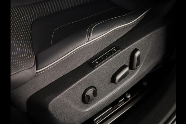 Škoda ENYAQ Coupé iV 80 RS 299PK | Panoramadak | Lederen bekleding | Canton Audio | Apple Carplay /- Android auto
