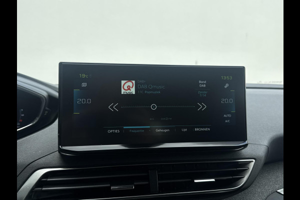 Peugeot 3008 1.6 HYbrid 225 Allure Pack Business