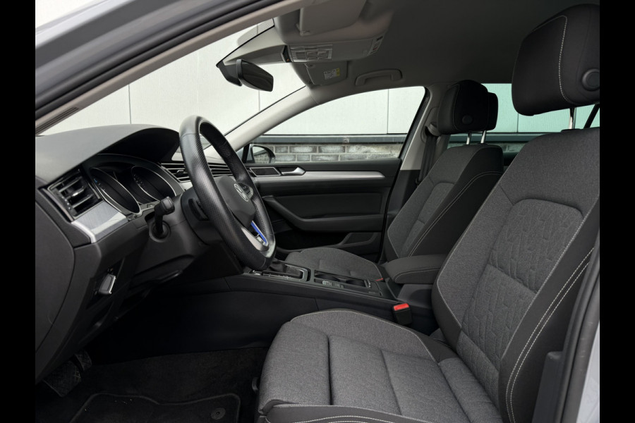Volkswagen Passat Variant 1.4 TSI PHEV GTE Business | Carplay | Camera | LED | Navi | Adap. Cruise
