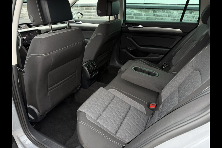 Volkswagen Passat Variant 1.4 TSI PHEV GTE Business | Carplay | Camera | LED | Navi | Adap. Cruise