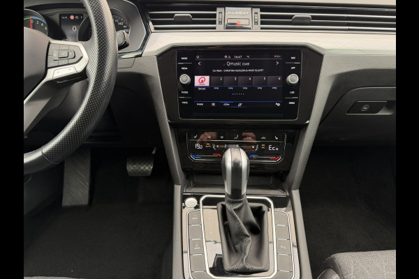 Volkswagen Passat Variant 1.4 TSI PHEV GTE Business | Carplay | Camera | LED | Navi | Adap. Cruise