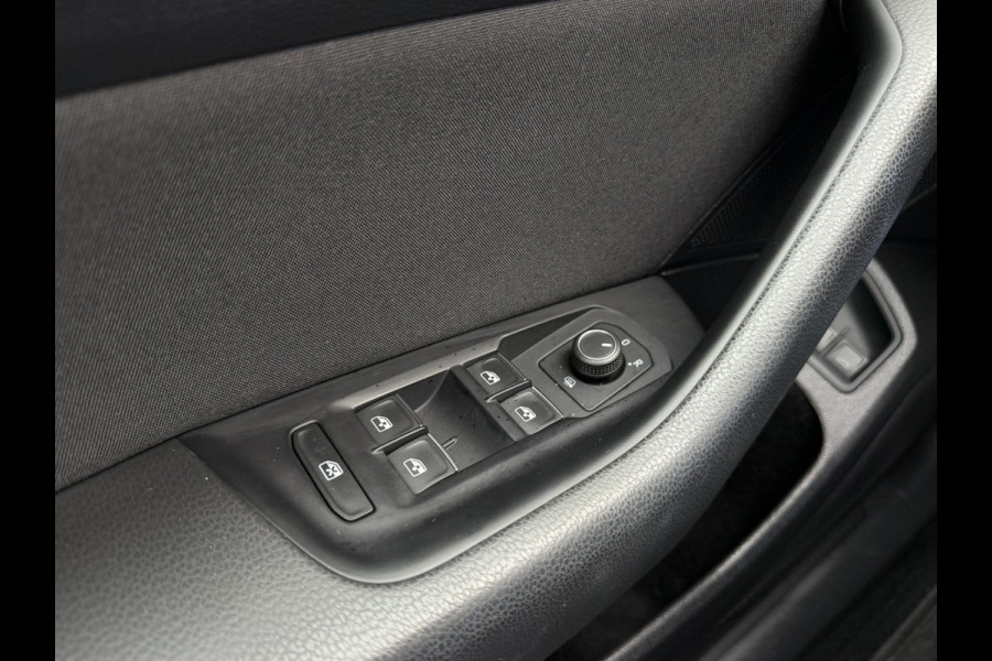 Volkswagen Passat Variant 1.4 TSI PHEV GTE Business | Carplay | Camera | LED | Navi | Adap. Cruise
