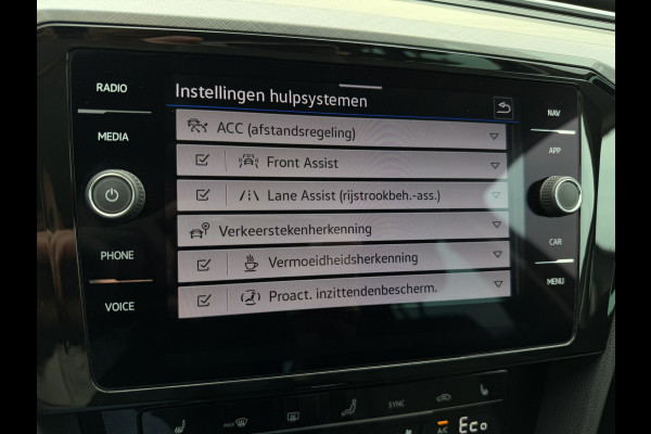 Volkswagen Passat Variant 1.4 TSI PHEV GTE Business | Carplay | Camera | LED | Navi | Adap. Cruise
