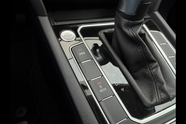 Volkswagen Passat Variant 1.4 TSI PHEV GTE Business | Carplay | Camera | LED | Navi | Adap. Cruise