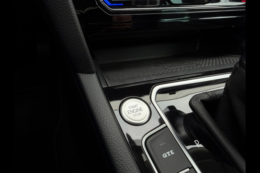 Volkswagen Passat Variant 1.4 TSI PHEV GTE Business | Carplay | Camera | LED | Navi | Adap. Cruise