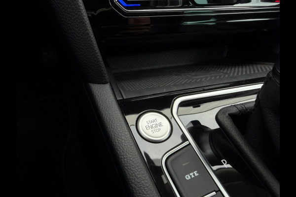 Volkswagen Passat Variant 1.4 TSI PHEV GTE Business | Carplay | Camera | LED | Navi | Adap. Cruise