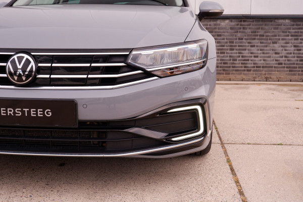 Volkswagen Passat Variant 1.4 TSI PHEV GTE Business | Carplay | Camera | LED | Navi | Adap. Cruise