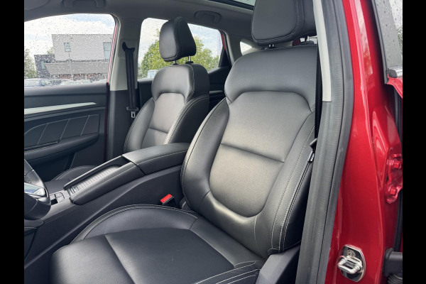 MG Mg Zs EV Luxury 45 kWh | 143pk | Panoramadak | Elektrisch Verstelbare Stoelen | Dodehoeksensoren | SOH 93.6%