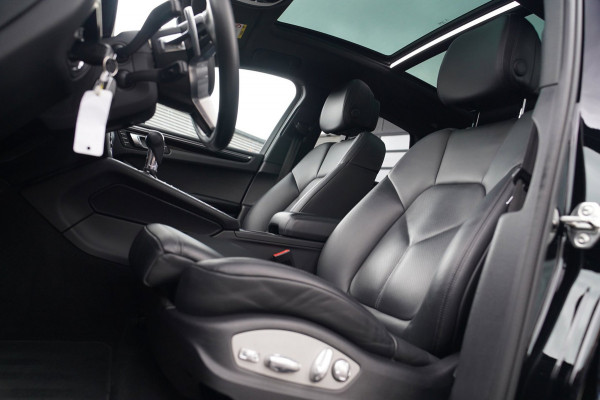 Porsche Macan 3.0 S | Panorama | Facelift | Luxe Leder | Camera | Lane assist | Bose Sound | Cruise control adaptief | Luchtvering