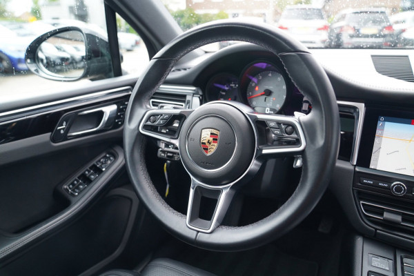 Porsche Macan 3.0 S | Panorama | Facelift | Luxe Leder | Camera | Lane assist | Bose Sound | Cruise control adaptief | Luchtvering