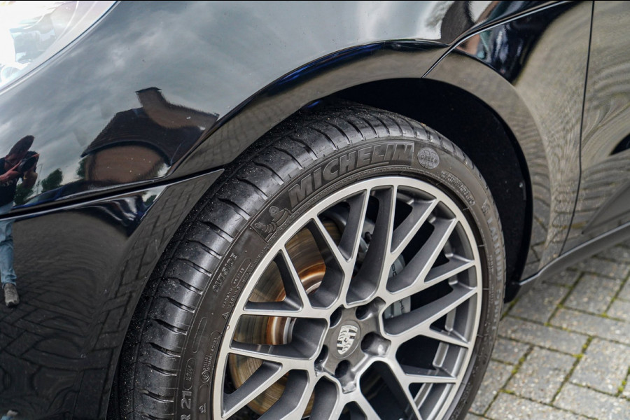 Porsche Macan 3.0 S | Panorama | Facelift | Luxe Leder | Camera | Lane assist | Bose Sound | Cruise control adaptief | Luchtvering