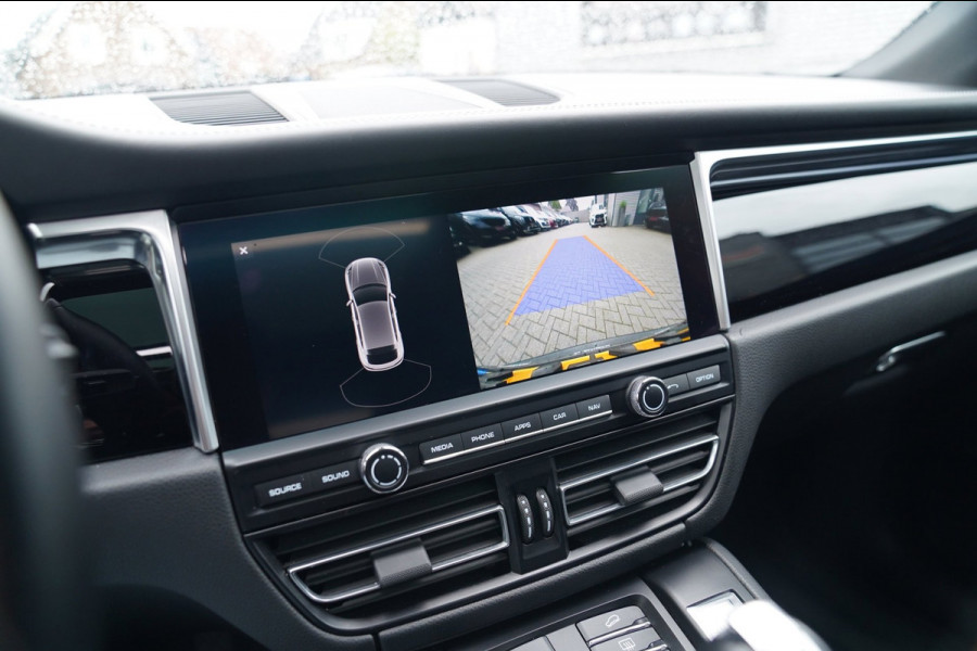 Porsche Macan 3.0 S | Panorama | Facelift | Luxe Leder | Camera | Lane assist | Bose Sound | Cruise control adaptief | Luchtvering