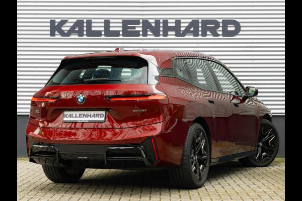BMW iX xDrive60 112kWh - M-Sport - Trekhaak - ACC- Harman Kardon
