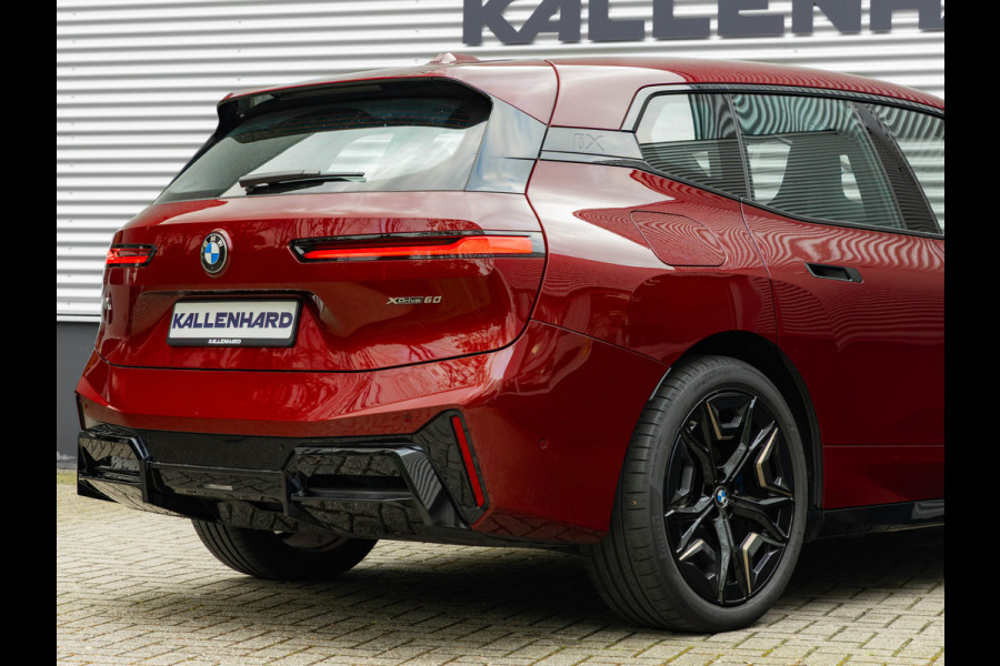 BMW iX xDrive60 112kWh - M-Sport - Trekhaak - ACC- Harman Kardon