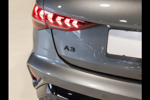 Audi A3 Sportback 35 TFSI 2x S-Line edition / 150pk / Panorama dak / Sonos / Achteruitrij camera /