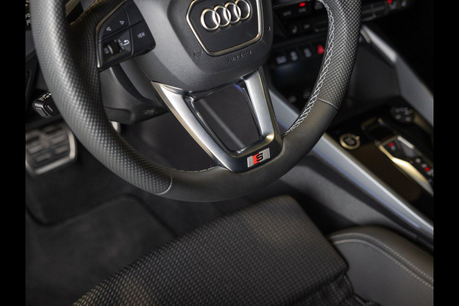 Audi A3 Sportback 35 TFSI 2x S-Line edition / 150pk / Maxton / Panorama dak / Sonos / Achteruitrij camera /
