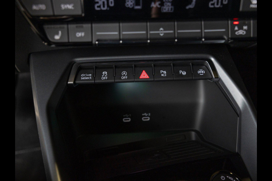 Audi A3 Sportback 35 TFSI 2x S-Line edition / 150pk / Maxton / Panorama dak / Sonos / Achteruitrij camera /