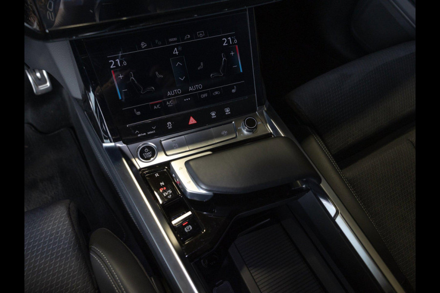 Audi Q8 Sportback e-tron 50 quattro S Edition 95 kWh SOH 94% / 340pk / Elektrische stoelverstelling / Achteruitrij camera /