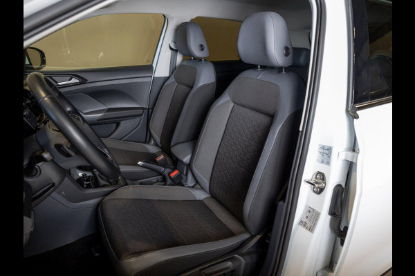 Volkswagen T-Cross 1.5 TSI Style / 150pk / Achteruitrijcamera / Apple Carplay