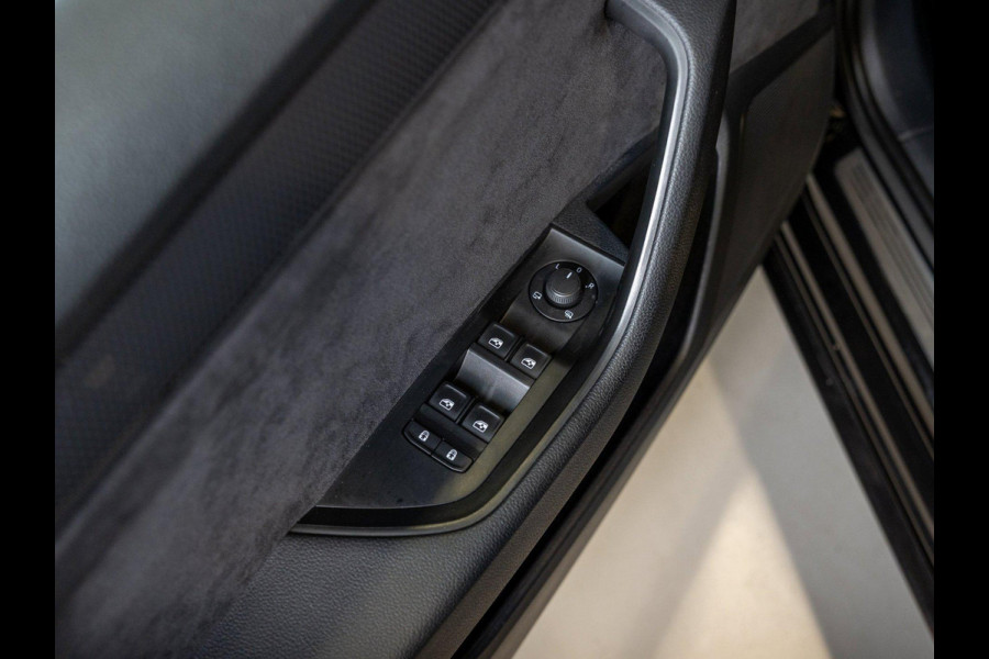 Škoda Superb Combi 1.5 TSI ACT Sportline Business / 150pk / Stoelverwarming / Elektrische stoelverstelling met geheugen /