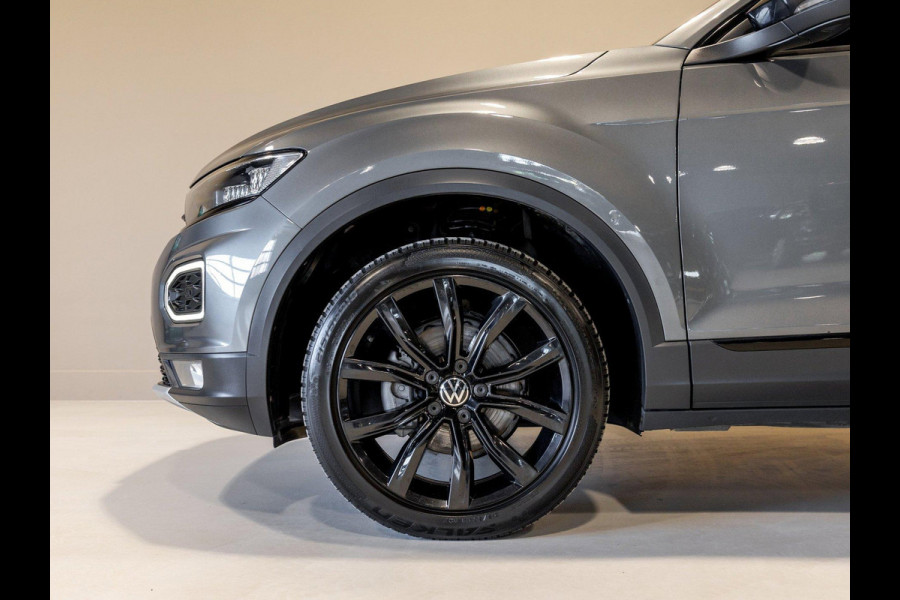 Volkswagen T-Roc Sport / 150pk / Achteruitrij camera / Virtual cockpit / Adaptieve cruise control /