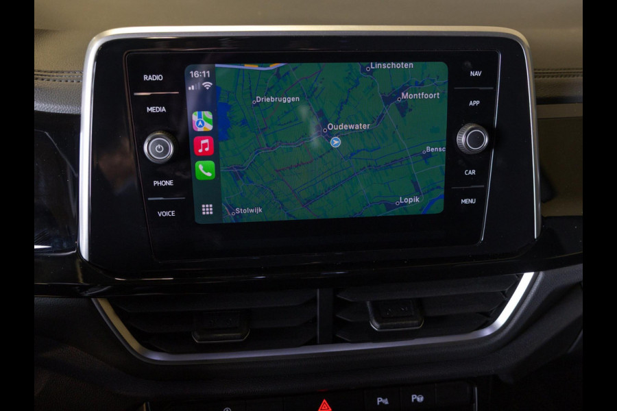 Volkswagen T-Roc 1.5 TSI R-Line Edition / 150pk / Stoel en stuur verwarming / Achteruitrij camera / Keyless /