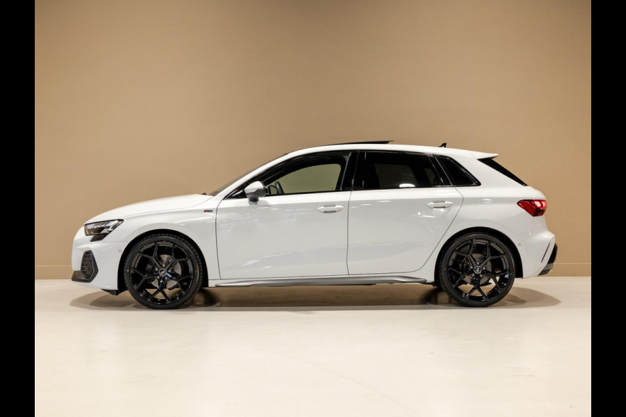 Audi A3 Sportback 35 TFSI S-Line edition / 150pk / Panorama dak / Sonos / Achteruitrij camera /