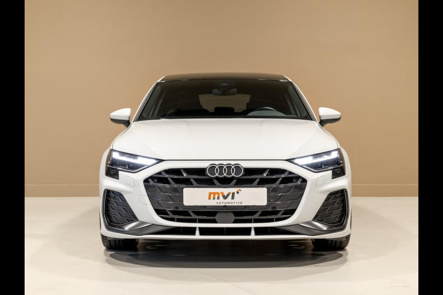 Audi A3 Sportback 35 TFSI S-Line edition / 150pk / Panorama dak / Sonos / Achteruitrij camera /