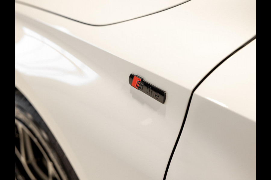 Audi A3 Sportback 35 TFSI S-Line edition / 150pk / Panorama dak / Sonos / Achteruitrij camera /