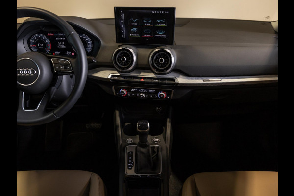 Audi Q2 35 TFSI S-Line Edition / 150pk / Leder / Stoelverwarming / Keyless entry / Matrix LED / Adaptieve cruise control /