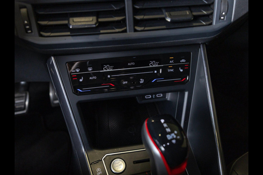 Volkswagen Polo 2.0 TSI GTI NL en BTW auto / Panorama dak / Keyless / Stoelverwarming / Achteruitrij camera /