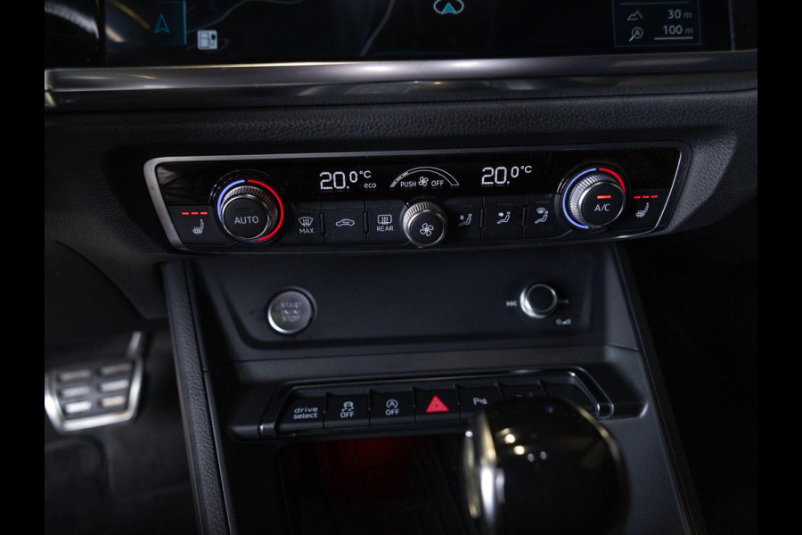 Audi Q3 45 TFSI quattro 2x S Line / 230pk / Panorama dak / B&O / Keyless / Achteruitrij camera /