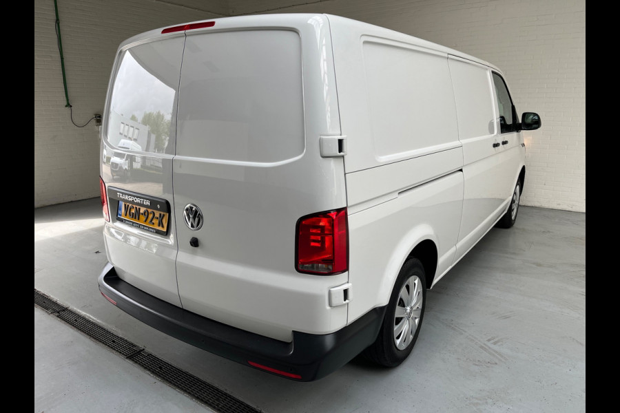 Volkswagen Transporter Automaat DSG Servicewagen 2.0 TDI 150pk L2H1 3Persoons Sortimo Inrichting, Airco, Navigatie, RIJKLAARPRIJS!