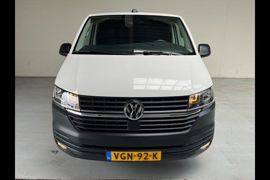 Volkswagen Transporter Automaat DSG Servicewagen 2.0 TDI 150pk L2H1 3Persoons Sortimo Inrichting, Airco, Navigatie, RIJKLAARPRIJS!