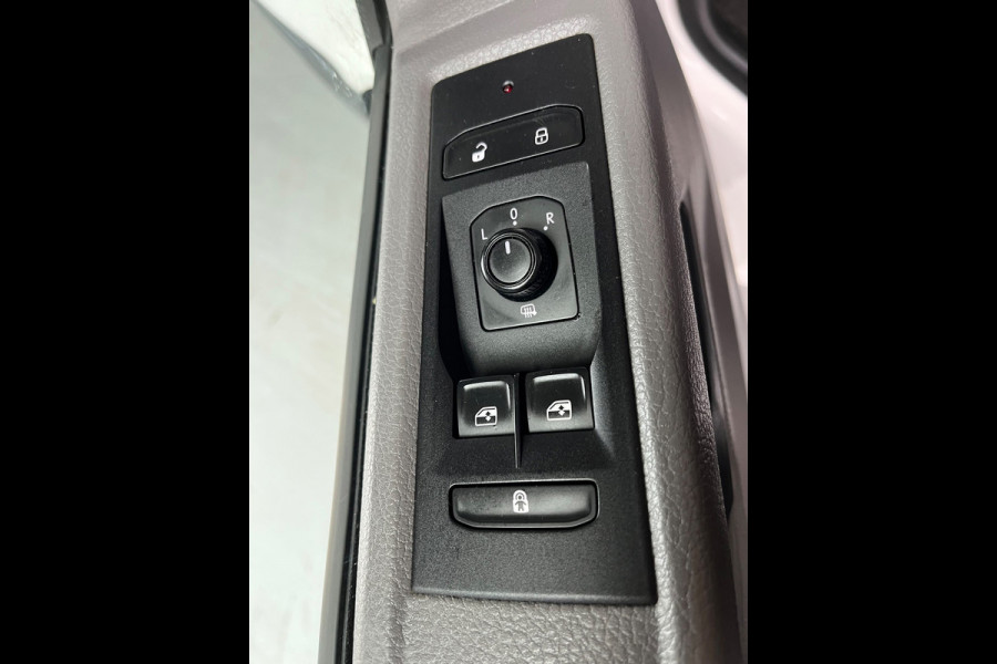 Volkswagen Transporter Automaat DSG Servicewagen 2.0 TDI 150pk L2H1 3Persoons Sortimo Inrichting, Airco, Navigatie, RIJKLAARPRIJS!