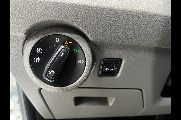 Volkswagen Transporter Automaat DSG Servicewagen 2.0 TDI 150pk L2H1 3Persoons Sortimo Inrichting, Airco, Navigatie, RIJKLAARPRIJS!