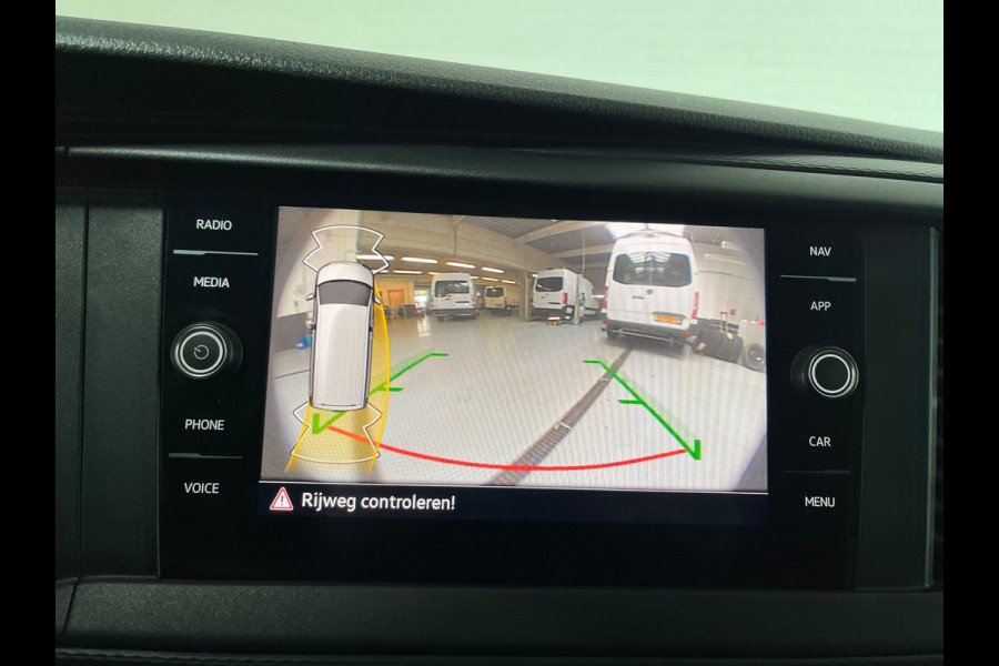 Volkswagen Transporter Automaat DSG Servicewagen 2.0 TDI 150pk L2H1 3Persoons Sortimo Inrichting, Airco, Navigatie, RIJKLAARPRIJS!