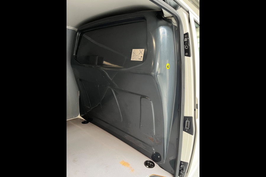Volkswagen Transporter Automaat DSG Servicewagen 2.0 TDI 150pk L2H1 3Persoons Sortimo Inrichting, Airco, Navigatie, RIJKLAARPRIJS!